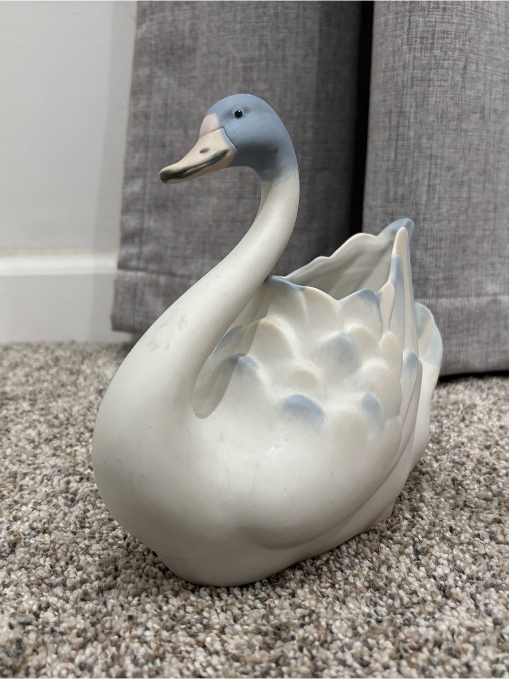 Vintage Rex Valencia swan figurine planter made of hand-made porcelain in Spain